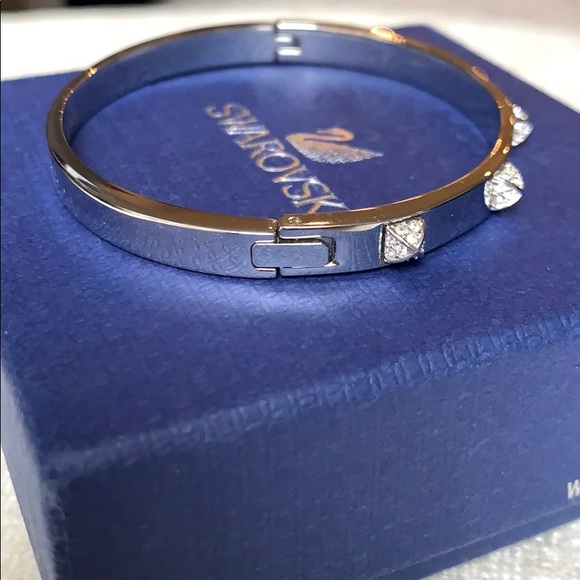Swarovski Crystal Bangle - Picture 2 of 9